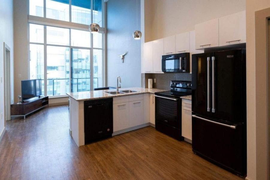 Mayfair Luxe Premium By Corporate Edmonton